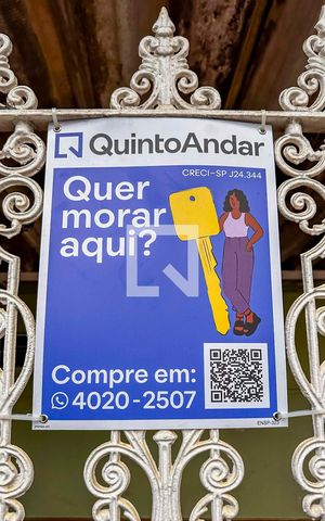 Casa à venda com 204m², 2 quartos e 4 vagas Casa à venda com 204m², 2 quartos e 4 vagasPlaca Banner Instalada na Fachada