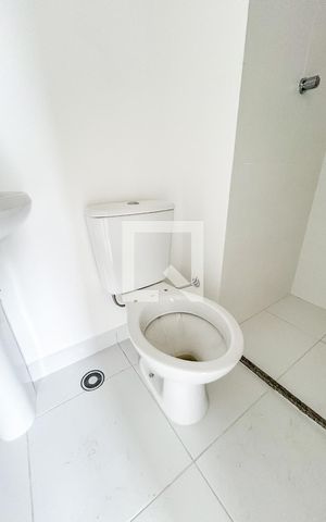Apartamento para alugar com 47m², 2 quartos e sem vaga Apartamento para alugar com 47m², 2 quartos e sem vagaBanheiro
