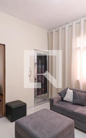 Casa à venda com 120m², 2 quartos e 1 vaga Casa à venda com 120m², 2 quartos e 1 vagaSala