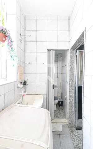 Casa à venda com 120m², 2 quartos e 1 vaga Casa à venda com 120m², 2 quartos e 1 vagaÁrea de Serviço