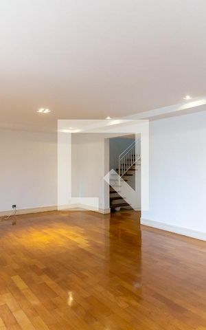 Apartamento à venda com 290m², 4 quartos e 4 vagasSala