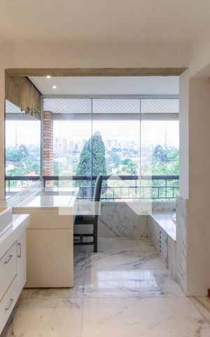 Apartamento à venda com 290m², 4 quartos e 4 vagasBanheiro da Suíte 1