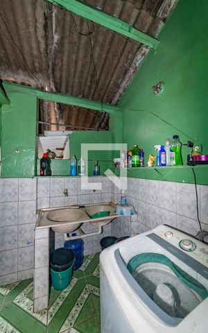 Casa à venda com 297m², 5 quartos e 1 vaga Casa à venda com 297m², 5 quartos e 1 vagaÁrea de Serviço