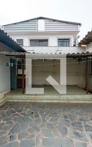 Casa à venda com 297m², 5 quartos e 1 vaga Casa à venda com 297m², 5 quartos e 1 vagaQuintal