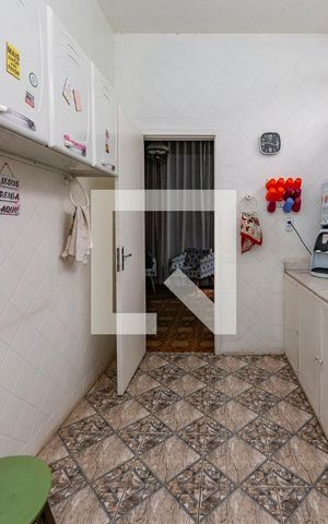 Casa à venda com 297m², 5 quartos e 1 vaga Casa à venda com 297m², 5 quartos e 1 vagaCozinha