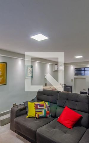 Casa à venda com 214m², 3 quartos e 1 vaga Casa à venda com 214m², 3 quartos e 1 vagaSala Piso Inferior