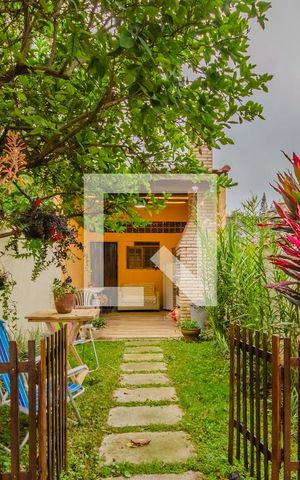 Casa à venda com 214m², 3 quartos e 1 vaga Casa à venda com 214m², 3 quartos e 1 vagaJardim