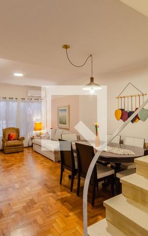 Casa à venda com 214m², 3 quartos e 1 vaga Casa à venda com 214m², 3 quartos e 1 vagaSala