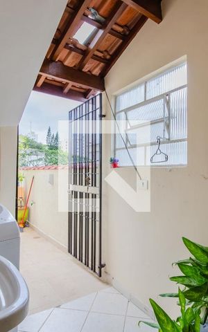 Casa à venda com 214m², 3 quartos e 1 vaga Casa à venda com 214m², 3 quartos e 1 vagaÁrea de Serviço