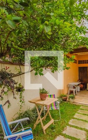 Casa à venda com 214m², 3 quartos e 1 vaga Casa à venda com 214m², 3 quartos e 1 vagaQuintal