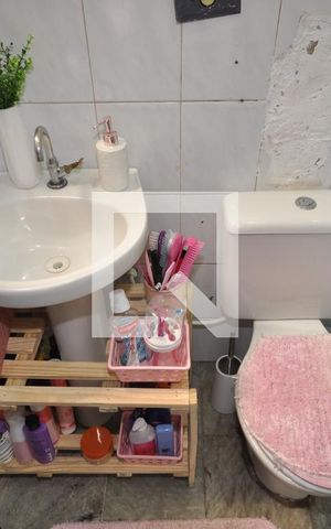 Casa à venda com 454m², 4 quartos e 2 vagasBanheiro da Suíte 2