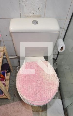 Casa à venda com 454m², 4 quartos e 2 vagasBanheiro da Suíte 2