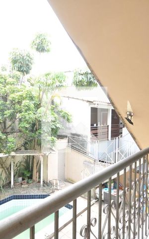 Casa à venda com 454m², 4 quartos e 2 vagasSacada da Suíte Master