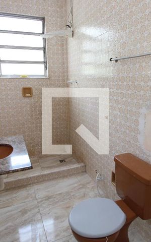 Casa à venda com 130m², 4 quartos e sem vagaBanheiro