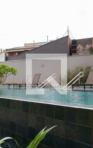 Apartamento à venda com 125m², 2 quartos e 2 vagas Apartamento à venda com 125m², 2 quartos e 2 vagasÁREA COMUM - PISCINA