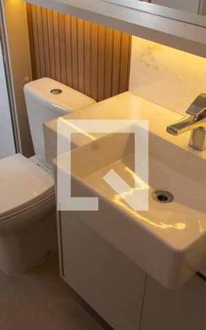 Apartamento à venda com 125m², 2 quartos e 2 vagas Apartamento à venda com 125m², 2 quartos e 2 vagasBANHEIRO DA SUITE 1