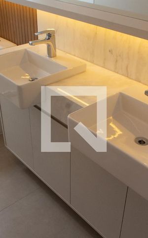 Apartamento à venda com 125m², 2 quartos e 2 vagas Apartamento à venda com 125m², 2 quartos e 2 vagasBANHEIRO DA SUITE 2