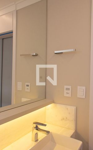 Apartamento à venda com 125m², 2 quartos e 2 vagas Apartamento à venda com 125m², 2 quartos e 2 vagasBANHEIRO DA SUITE 1