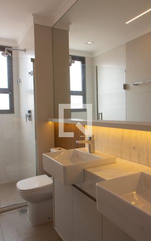 Apartamento à venda com 125m², 2 quartos e 2 vagas Apartamento à venda com 125m², 2 quartos e 2 vagasBANHEIRO DA SUITE 2