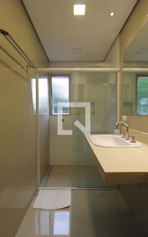 Apartamento para alugar com 110m², 3 quartos e 1 vagaBanheiro da Suíte