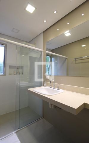 Apartamento para alugar com 110m², 3 quartos e 1 vagaBanheiro da Suíte