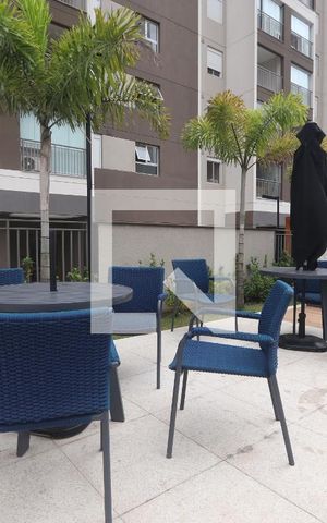 Studio à venda com 25m², 1 quarto e sem vagaÁrea comum - Piscina