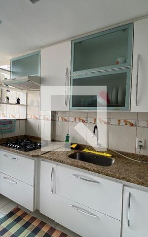 Apartamento à venda com 84m², 3 quartos e 1 vaga Apartamento à venda com 84m², 3 quartos e 1 vagaCozinha e Área de Serviço