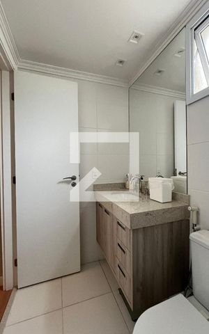 Apartamento à venda com 105m², 3 quartos e 2 vagas Apartamento à venda com 105m², 3 quartos e 2 vagasBanheiro Corredor