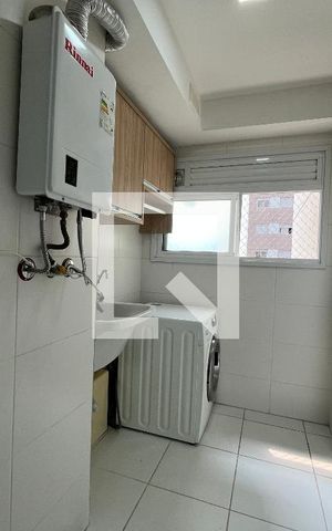 Apartamento à venda com 105m², 3 quartos e 2 vagas Apartamento à venda com 105m², 3 quartos e 2 vagasÁrea de Serviço