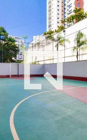 Apartamento à venda com 105m², 3 quartos e 2 vagas Apartamento à venda com 105m², 3 quartos e 2 vagasÁrea comum - Quadra