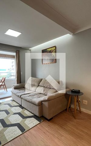 Apartamento à venda com 105m², 3 quartos e 2 vagas Apartamento à venda com 105m², 3 quartos e 2 vagasSala
