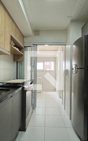Apartamento à venda com 105m², 3 quartos e 2 vagas Apartamento à venda com 105m², 3 quartos e 2 vagasCozinha