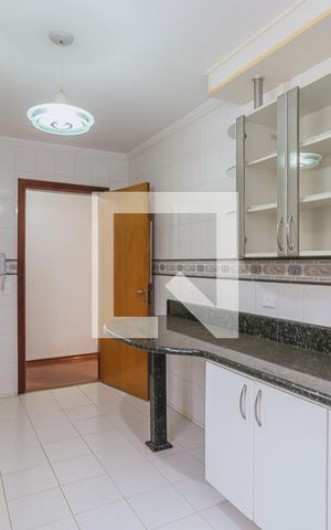 Apartamento para alugar com 105m², 3 quartos e 2 vagasCozinha