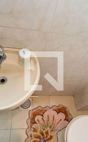 Casa à venda com 220m², 3 quartos e 2 vagasBanheiro de serviço