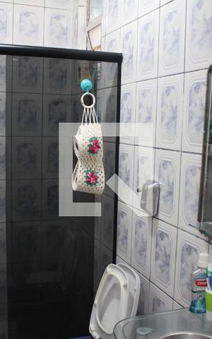 Casa à venda com 100m², 2 quartos e 4 vagasBanheiro