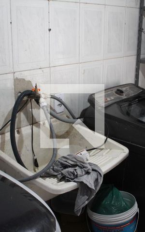 Casa à venda com 100m², 2 quartos e 4 vagasÁrea de Serviço