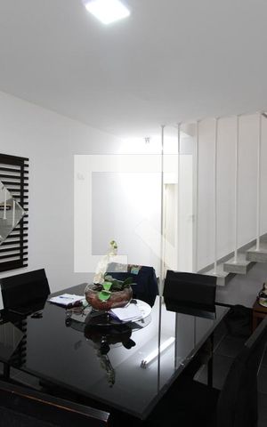 Casa à venda com 120m², 3 quartos e 4 vagasSala