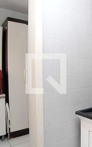 Apartamento para alugar com 71m², 2 quartos e sem vagaCozinha + Área de Serviço + Despensa