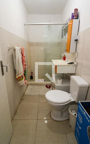 Apartamento à venda com 57m², 1 quarto e sem vaga Apartamento à venda com 57m², 1 quarto e sem vagaBanheiro