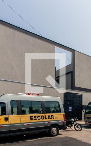 Casa de condomínio para alugar com 72m², 3 quartos e 1 vaga Casa de condomínio para alugar com 72m², 3 quartos e 1 vagaFachada