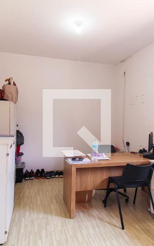 Casa à venda com 349m², 3 quartos e 2 vagas Casa à venda com 349m², 3 quartos e 2 vagasQuarto 2 - Suíte