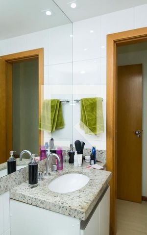 Apartamento para alugar com 100m², 3 quartos e 1 vaga Apartamento para alugar com 100m², 3 quartos e 1 vagaBanheiro da Suíte