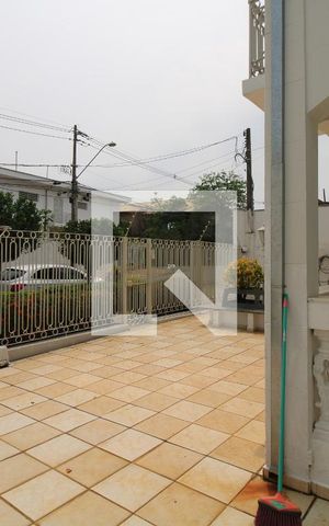 Casa para alugar com 288m², 4 quartos e 6 vagas Casa para alugar com 288m², 4 quartos e 6 vagasÁrea comum