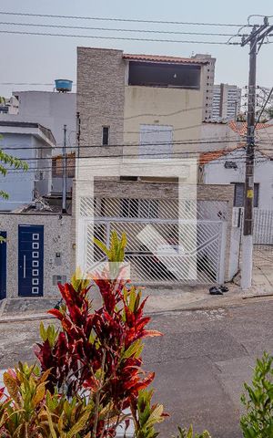 Casa à venda com 168m², 3 quartos e 5 vagas Casa à venda com 168m², 3 quartos e 5 vagasVista do Quarto 1