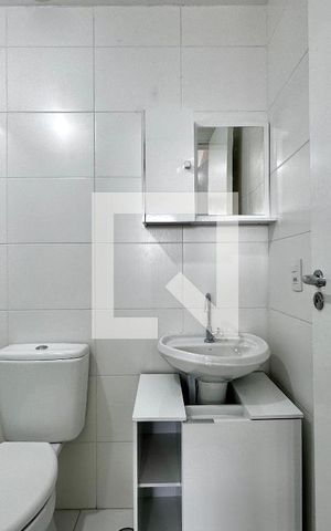 Apartamento à venda com 28m², 1 quarto e sem vaga Apartamento à venda com 28m², 1 quarto e sem vagaBanheiro Suíte