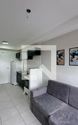 Apartamento à venda com 28m², 1 quarto e sem vaga Apartamento à venda com 28m², 1 quarto e sem vagaSala