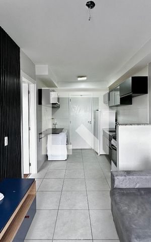 Apartamento à venda com 28m², 1 quarto e sem vaga Apartamento à venda com 28m², 1 quarto e sem vagaSala