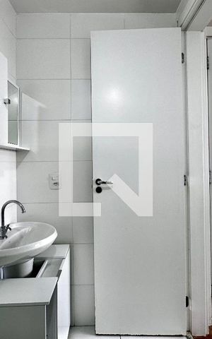 Apartamento à venda com 28m², 1 quarto e sem vaga Apartamento à venda com 28m², 1 quarto e sem vagaBanheiro Suíte