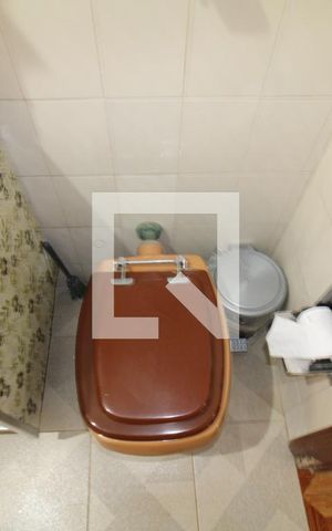 Casa à venda com 250m², 3 quartos e 4 vagasBanheiro 2