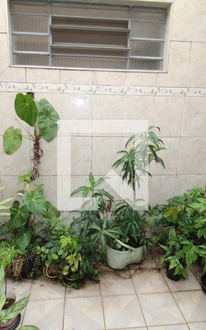 Casa à venda com 250m², 3 quartos e 4 vagasQuintal